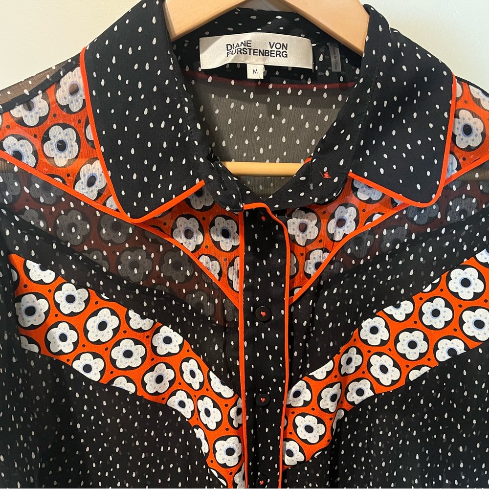Diane VonFURSTENBERG silk blend button up